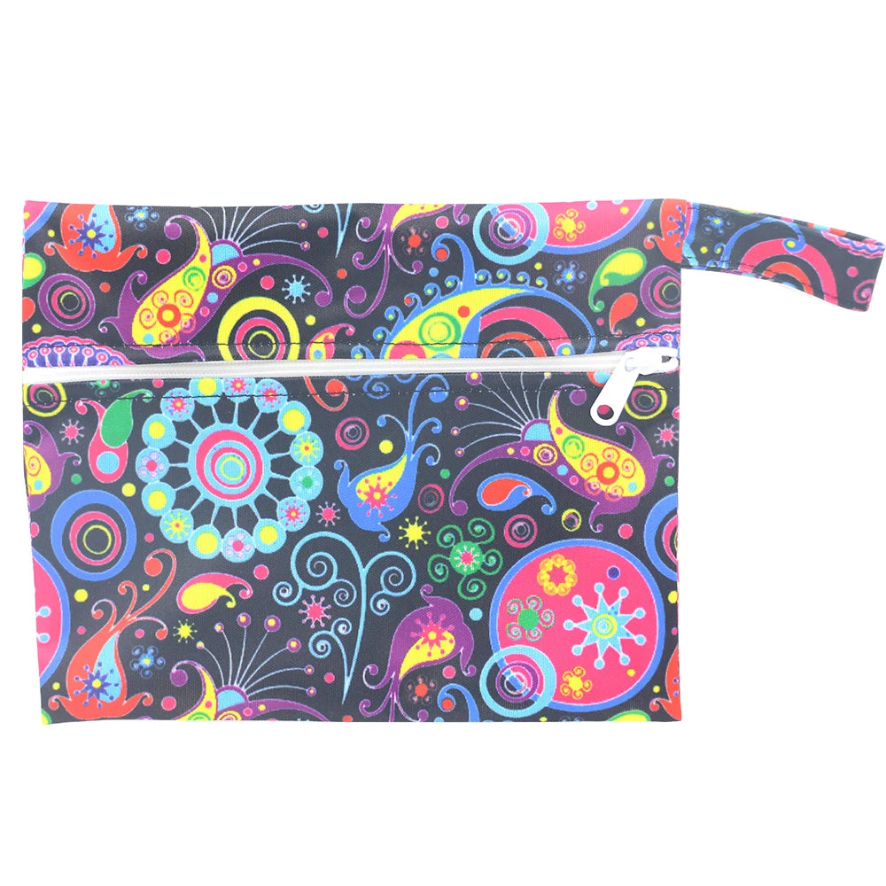 Pochette de transport imperméable - fond noir dessins ronds