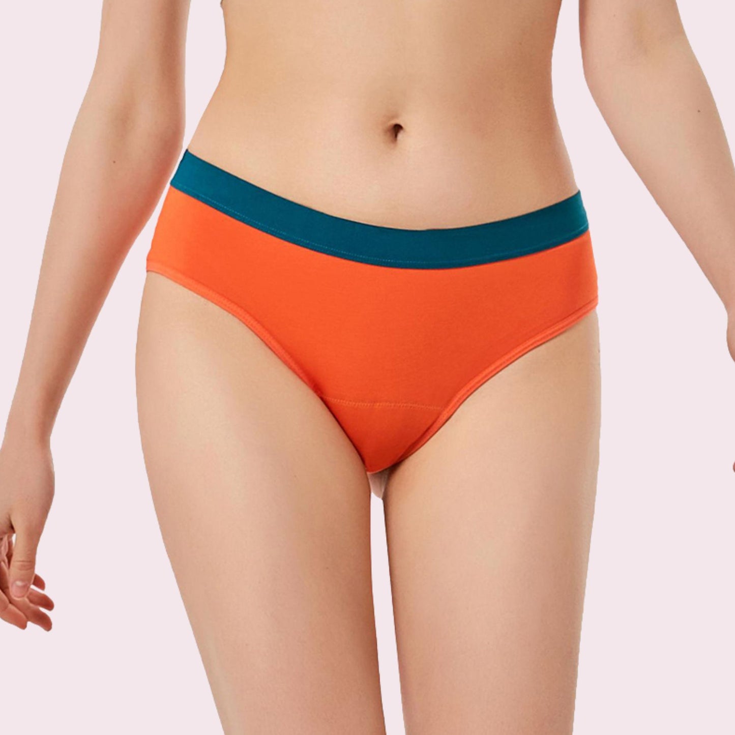 Vue avant du Shorty en Coton Bi-Couleur, orange et ceinture vert foncé