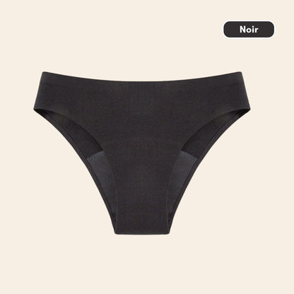 Vue produit à plat de la Culotte menstruelle coupe bikini sans couture ultra stretch, couleur noire