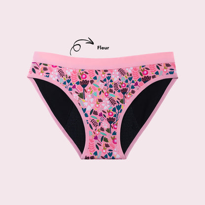 Vue produit à plat de la culotte en coton pour Ados, couleur rose avec des motifs de fleurs 