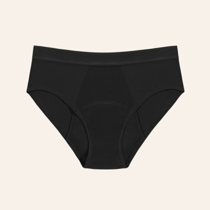Vue produit à plat de la culotte menstruelle en fibre de bambou très absorbante, anti odeur, couleur noire