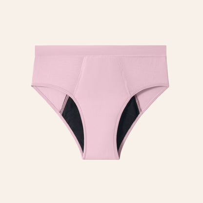 Vue produit à plat de la culotte menstruelle classique en bambou, couleur rose
