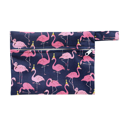 Pochette de transport imperméable - fond bleu marine et flamants roses
